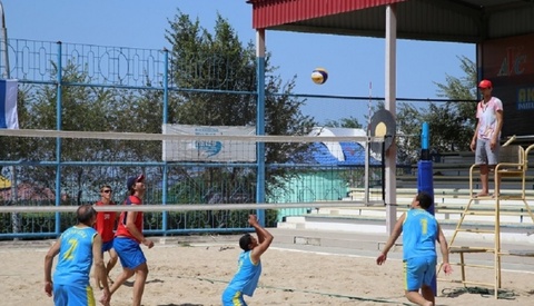Ақтауда жағажай волейболынан мүмкіндігі шектеулі спортшылар арасында халықаралық турнир басталды