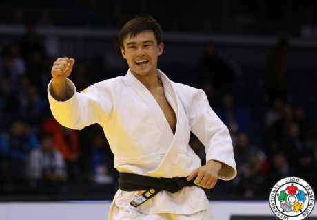 Рустам Ыбыраев Астанада өтіп жатқан Әлем чемпионатының жартылай финалына шықты