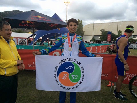 Қазақстандық триатлоншы Сабыржан Қосақ «Challenge Sardinia» турнирінде 3-ші орын иеленді