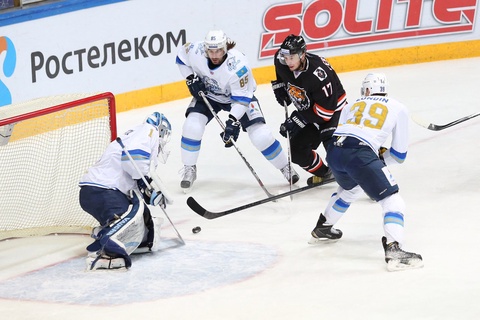 «Барыс» хоккей клубы сырт алаңда «Амур» командасынан ұтылып қалды