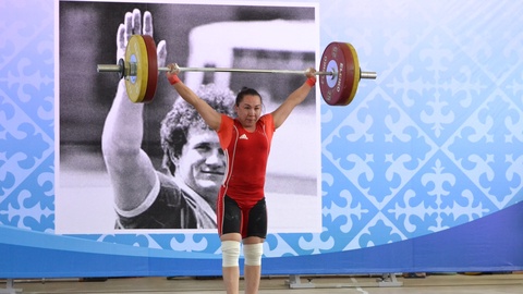 Қазақстандық ауыр атлет Фаина Сиванбаева өмір бойына спорттан шеттетілді