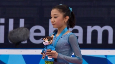 Мәнерлеп сырғанаушы Э.Тұрсынбаева жанкүйерлерінен келесі кезеңде ойналатын музыканы таңдау үшін көмек сұрады