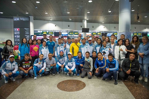 Қазақстандық боксшылар Бразилияға жол тартты (ФОТО)