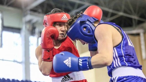 Атырауда бокстан әйелдер арасында халықаралық турнир өтті