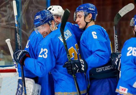 Қазақстандық хоккейшілер Польша құрамасынан овертаймда басым түсті - 1:0