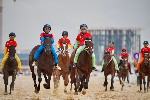 Ұшқыр бәйге | 2400 м | V Дүниежүзілік көшпенділер ойындары