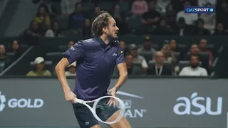 Теннистен ATP-250 турнирінің журналы. 1-шығарылым