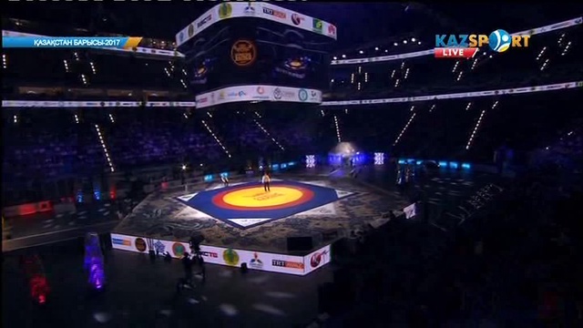 Қазақстан Барысы-2017. Биылғы турнирдің ең ауыр палуаны Кенжебек Күзембаев Ернар Хамзинді басымдықпен ұтты