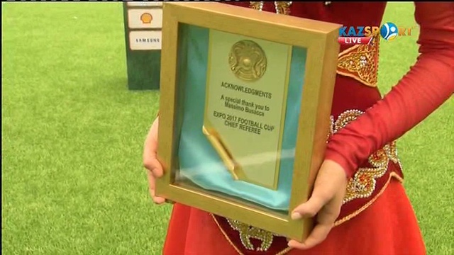 ФУТБОЛ. «Кубок легенд по футболу». Церемония награжения команд