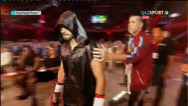 Нью-Йорктің үздік полицейі Астана қаласындағы алғашқы жекпе-жегінде жеңіске жетті (ВИДЕО)