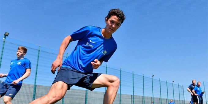 КФФ провела встречу с консультантами из УЕФА