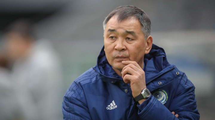 Главный тренер Национальной сборной Казахстана Талгат Байсуфинов огласил расширенный список футболистов, вызванных на ближайшие матчи