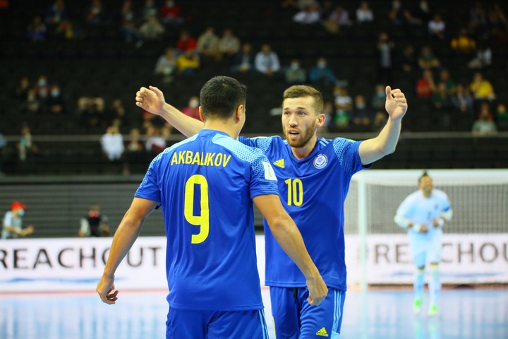 Сбоная Казахстана не будет проводить товарищескую встречу с Украиной