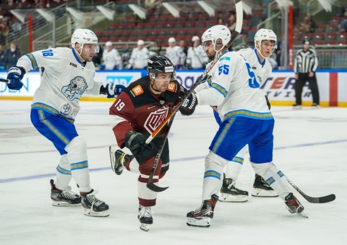 «Барыс» победил в первом матче в новом году
