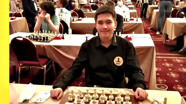 Казахстанский шахматист Ногербек Казбек стал чемпионом мира по быстрым шахматам среди кадетов