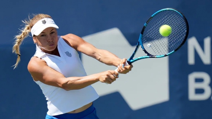 Юлия Путинцева вышла в 1/4 финала теннисного турнира в Торонто