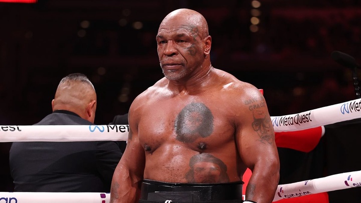 Легенда бокса Майк Тайсон вернулся в большой спорт