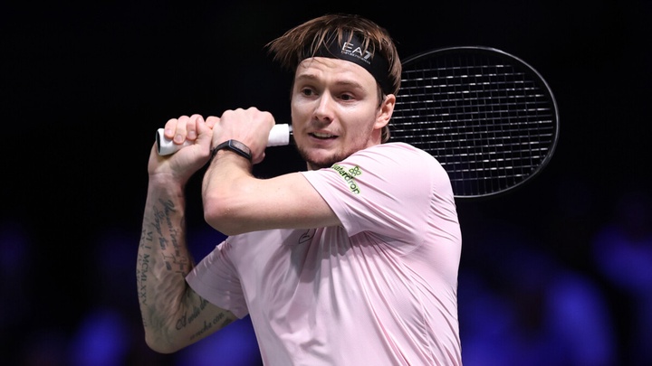 Александр Бублик уступил в полуфинале