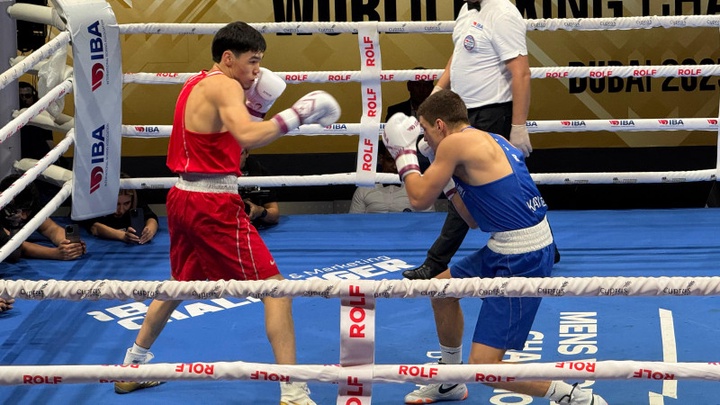 Сабыржан Аккалыков нокаутировал соперника