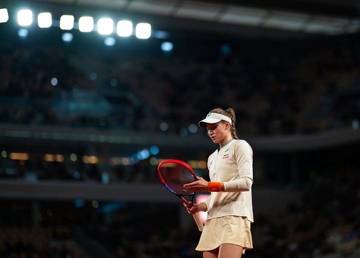 Елена Рыбакина вышла в третий раунд турнира WTA 1000 в Дубае