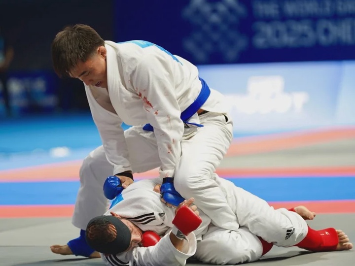 Жәнібек Абу-Бәкір XII Дүниежүзілік ойындарында Қазақстанға алғашқы алтын жүлдені сыйлады