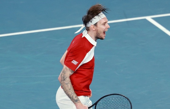 Александр Бублик 1/8 финалға жолдама алды