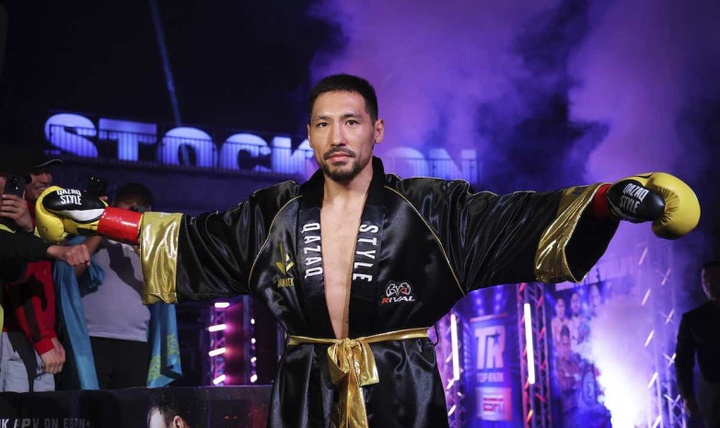Жәнібек Әлімханұлы WBO чемпиондық белдігінен бас тартты