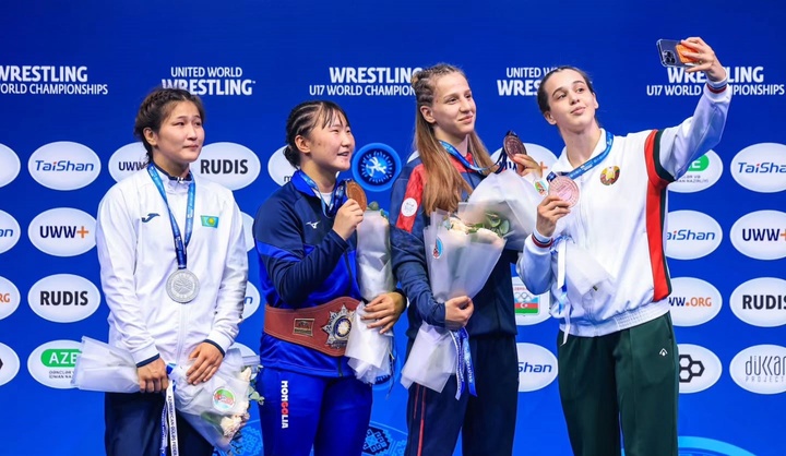 Қазақстан әйелдер күресінен U17 әлем чемпионатында екі медаль жеңіп алды
