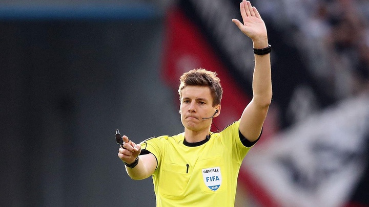 «Қайрат» – «Левски» матчын Чемпиондар лигасының финалында төрелік еткен рефери басқарады