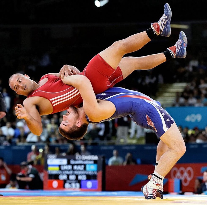 Еркін күрестен Қазақстан құрамасы АҚШ-тан жүлделі оралды