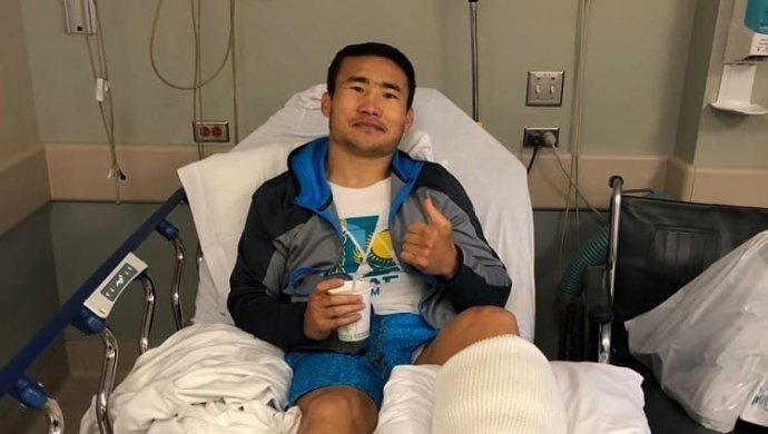 Казахстанский боксер Канат Ислам получил травму