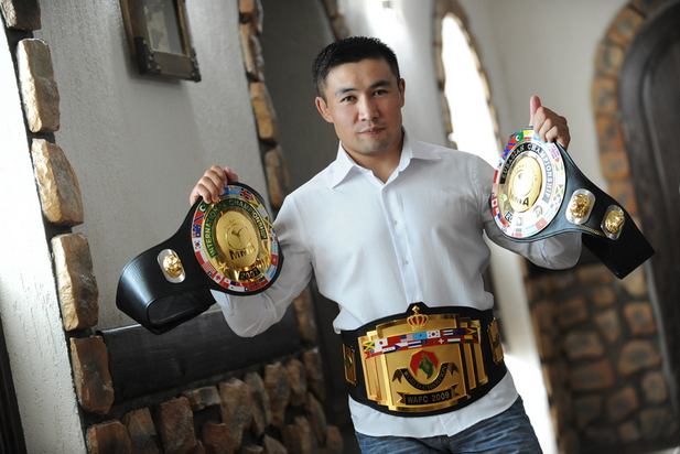 Ардақ Назаров жеке спорт мектебін ашты