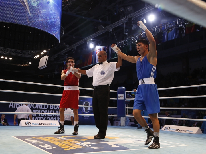 Берік Әбдірахманов ширек финалға өтті