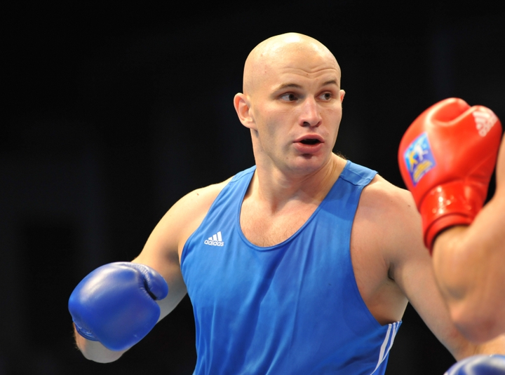 Дычко жартылай финалда жеңіске жетті (ВИДЕО)