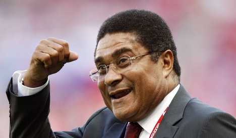 Атақты футболшы Эйсебио дүниеден өтті 