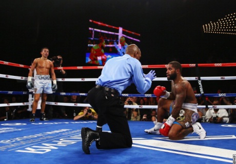 Головкиннен жеңілген Стивенс жеңіске жетті 