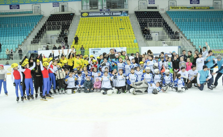 Қарағандылықтар Олимпиада құрамасын қолдау үшін конькиге тұрды