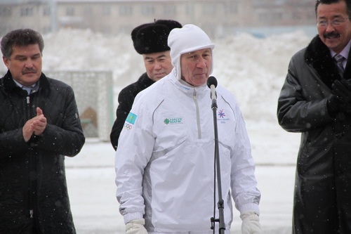 Олимпиада жүлдегері әріптестеріне сенеді 