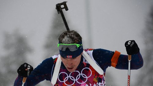 Масс-стартта норвегиялық биатлоншы жеңіске жетті