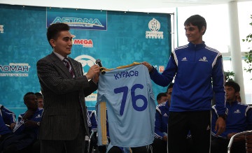 «Астана» жаңа құрамын таныстырды