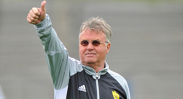 Гус Хиддинк  - Голландия құрамасының бас бапкері