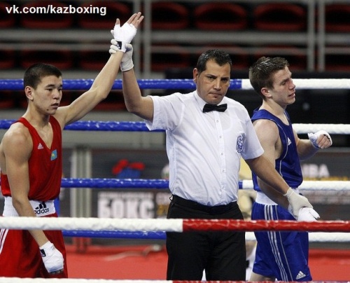 Қазақстандық бес  боксшы жартылай финалға өтті