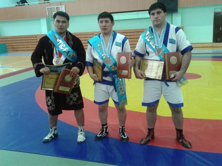 «Қазақстан Барысының» финалына жолдама алған 4 палуан анықталды