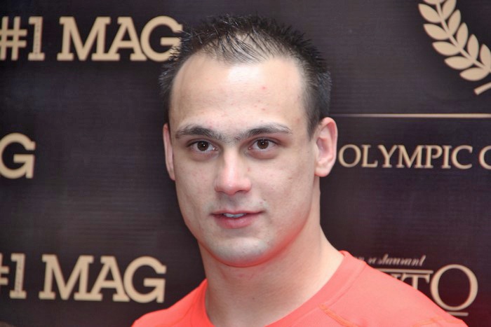 Екі дүркін Олимпиада чемпионы Илья Ильин Луинамен бірге ән айтпақ