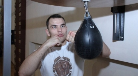 Ресейлік боксшы Головкинді шаршы алаңға шақырмақ