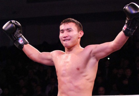 Қанат Ислам кезекті жекпе-жегін мерзімінен бұрын аяқтады