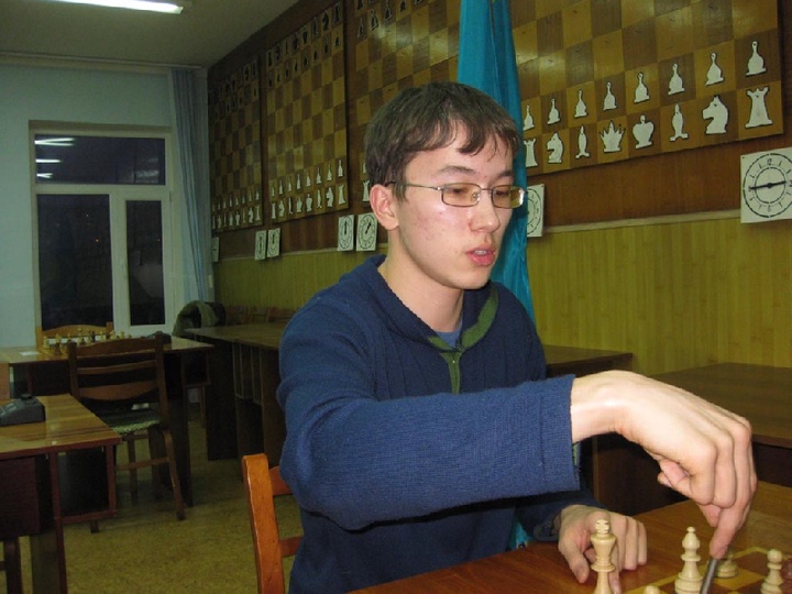 Шахматтан Қазақстанның ерлер құрамасы екі дүркін олимпиада жүлдегерлерін жеңіп кетті