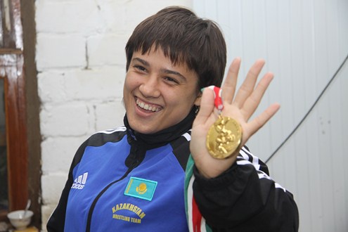 Күрестен жастар арасында өткен Әлем чемпионатында Екатерина Ларионова күміс жүлдегер атанды