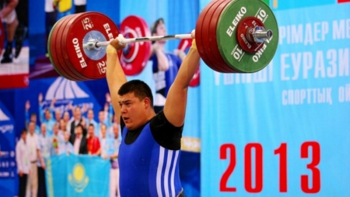 Ауыр атлетшілеріміз Нанкинге аттанып кетті