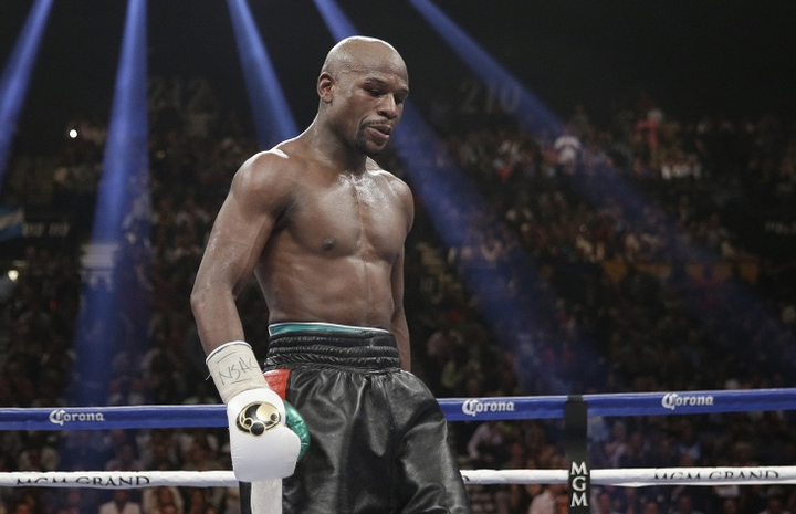 Боксшы Флойд Мэйвезер спорттық карьерасын 2015 жылдың қыркүйегінде аяқтайды